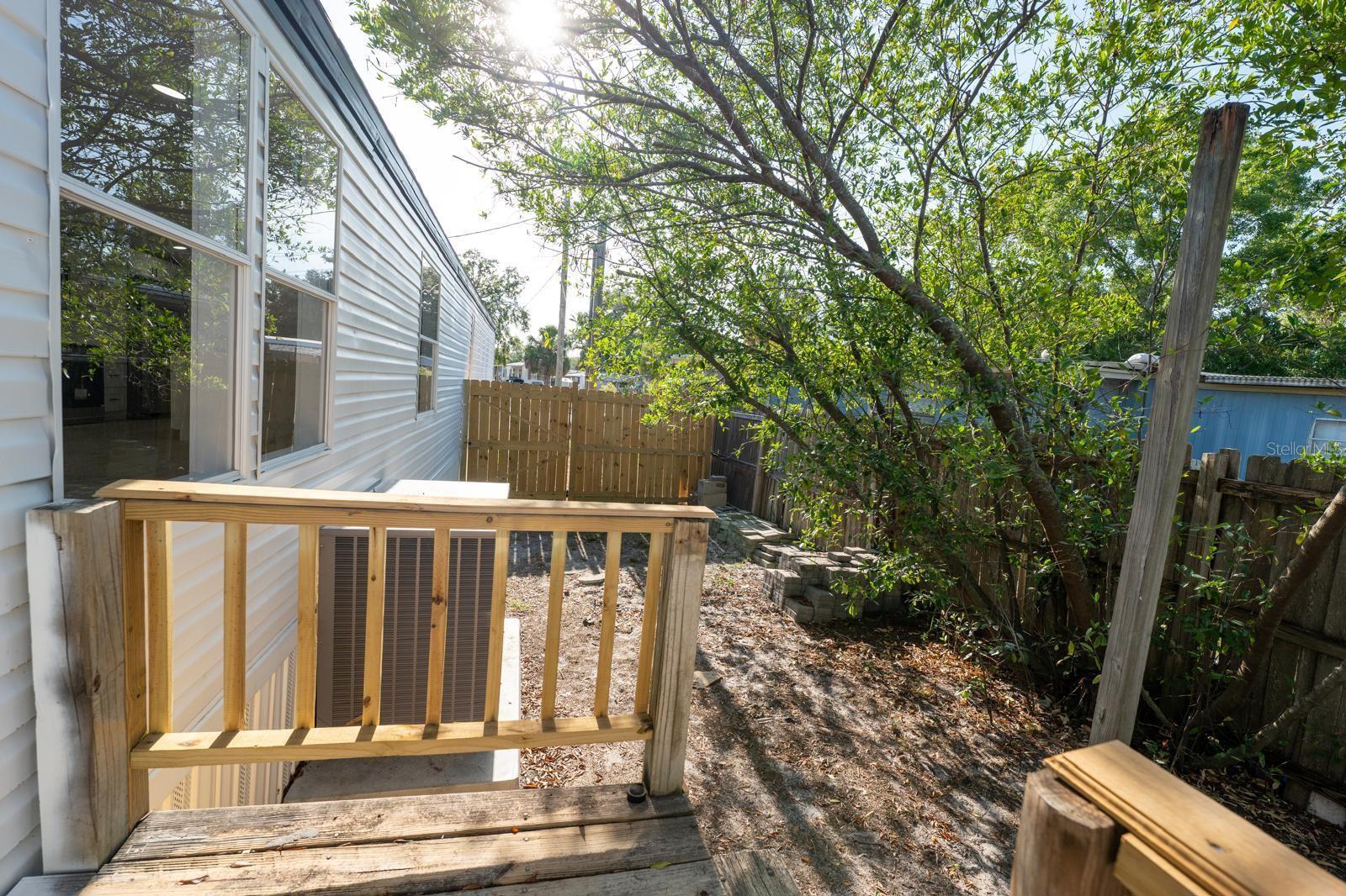 5907 SUSSEX CT