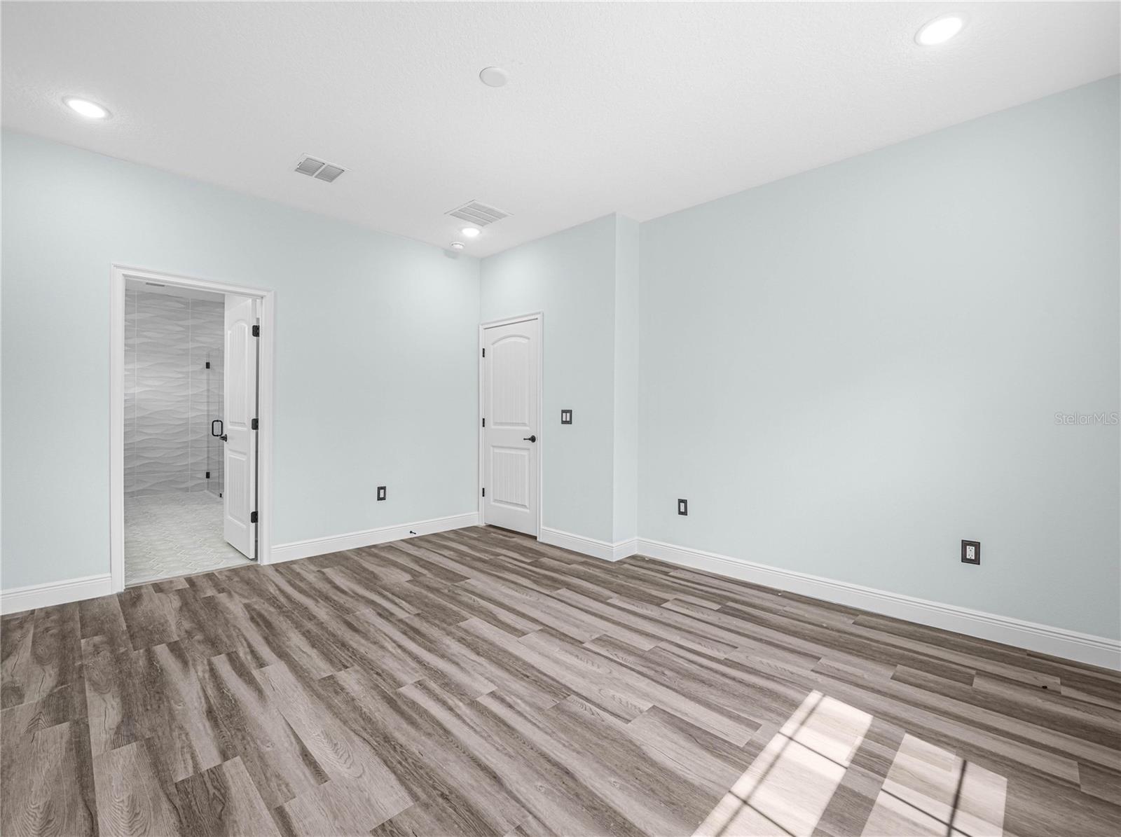 527 RIO GRANDE DR
