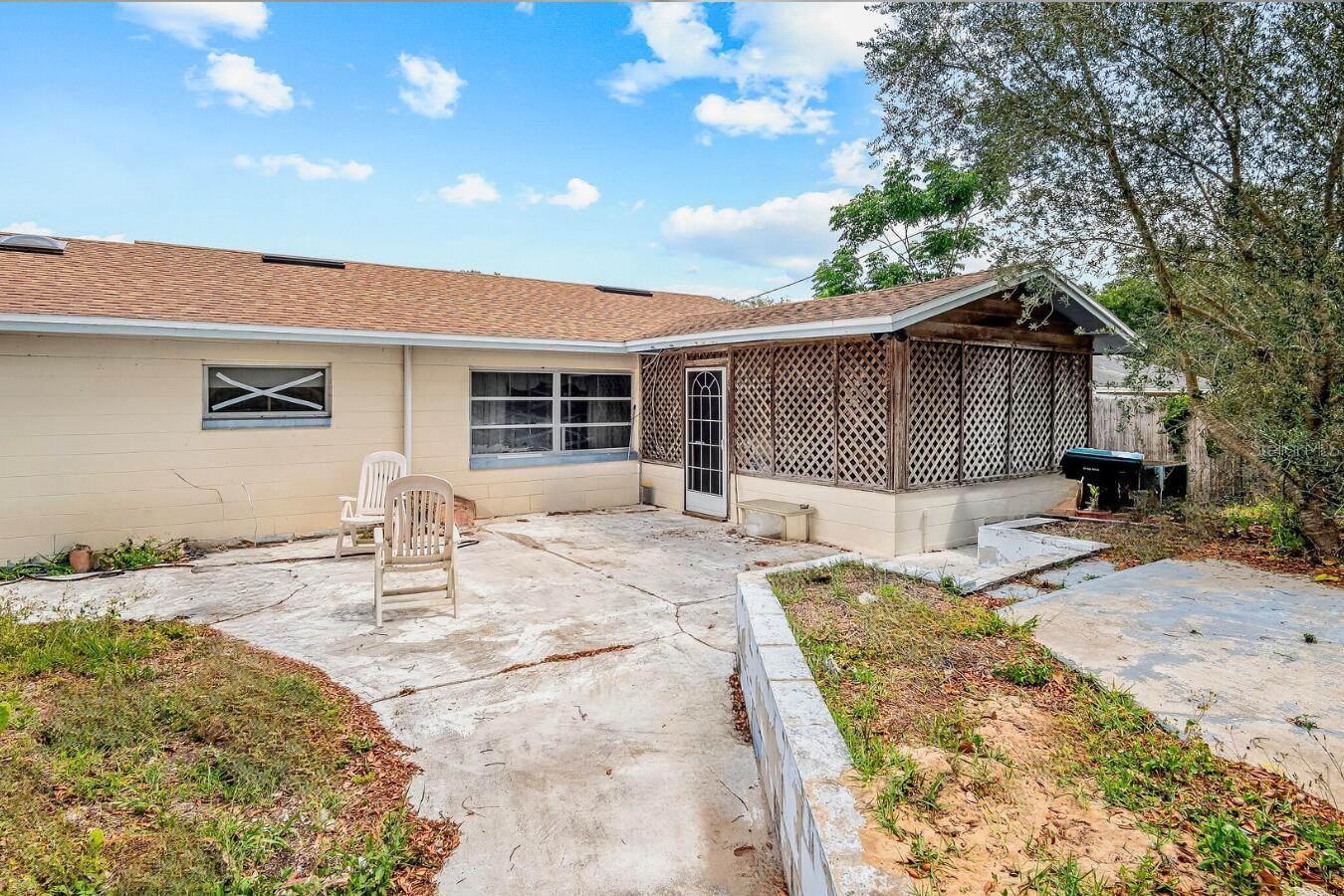 5812 VIKING RD