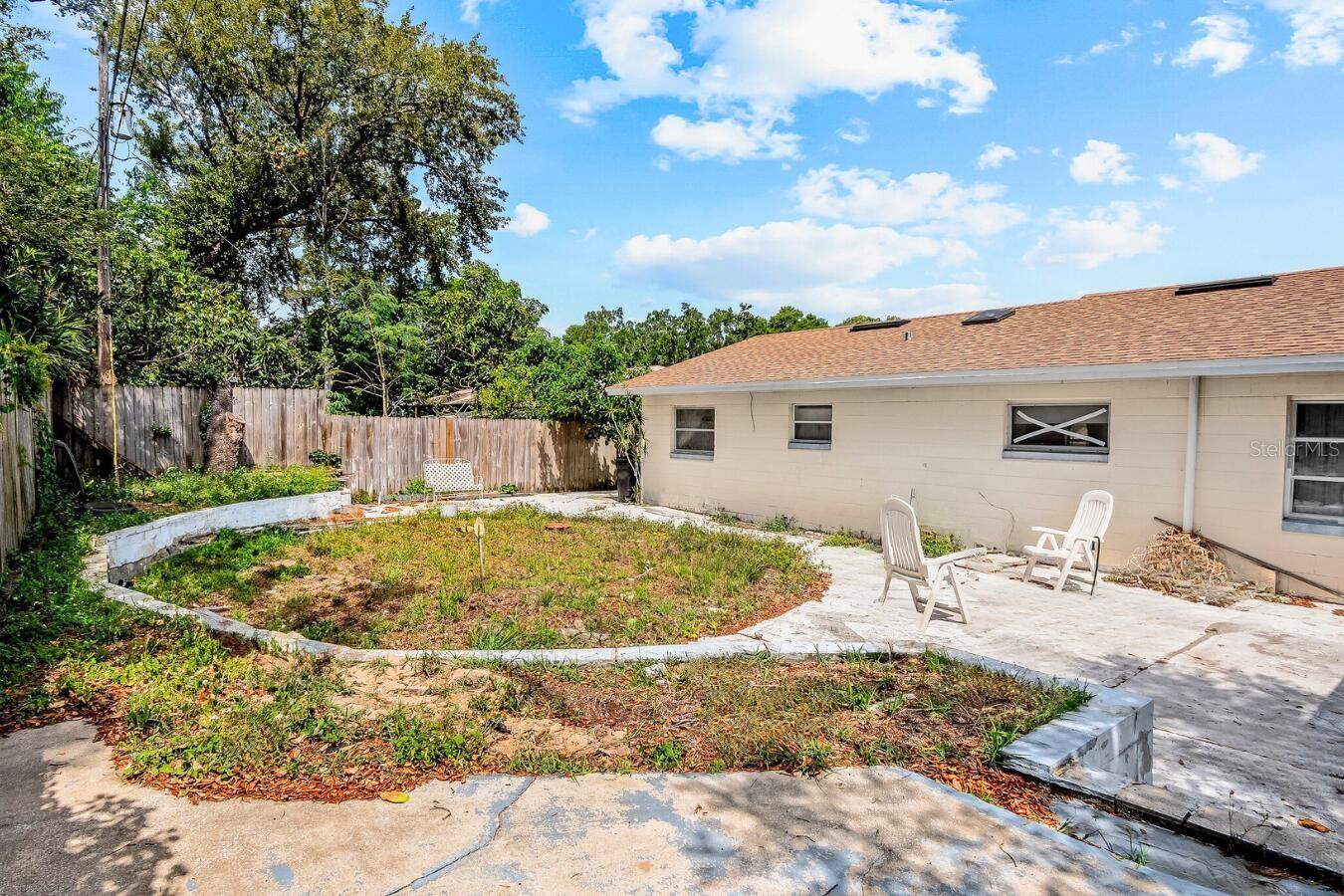 5812 VIKING RD