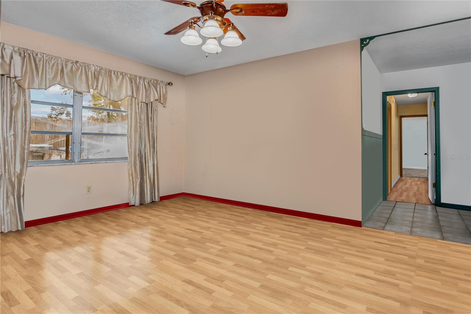 5812 VIKING RD