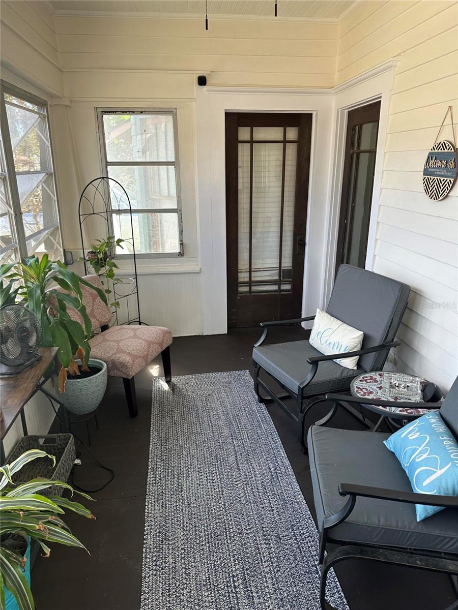 1040 9TH AVE N