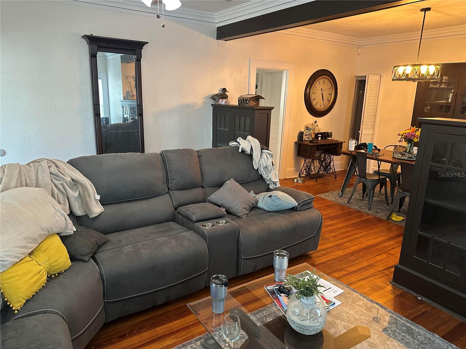 1040 9TH AVE N