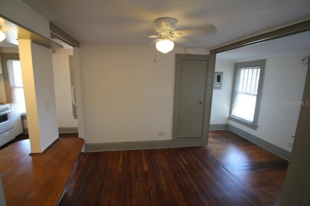 1040 9TH AVE N