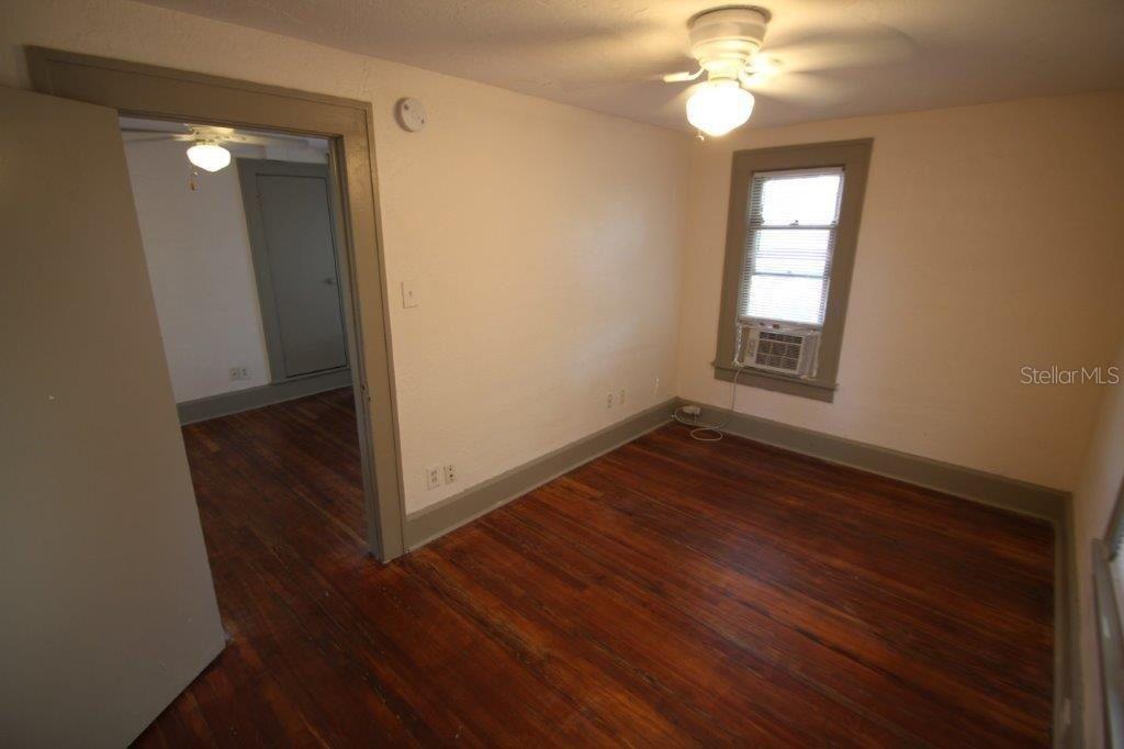 1040 9TH AVE N