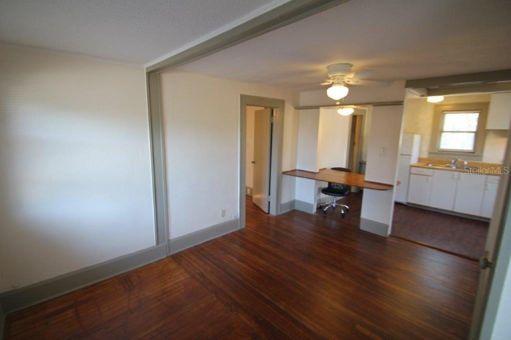 1040 9TH AVE N