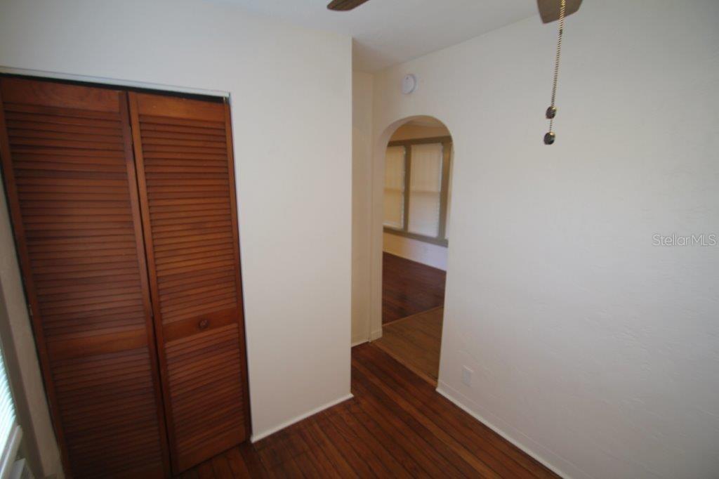 1040 9TH AVE N