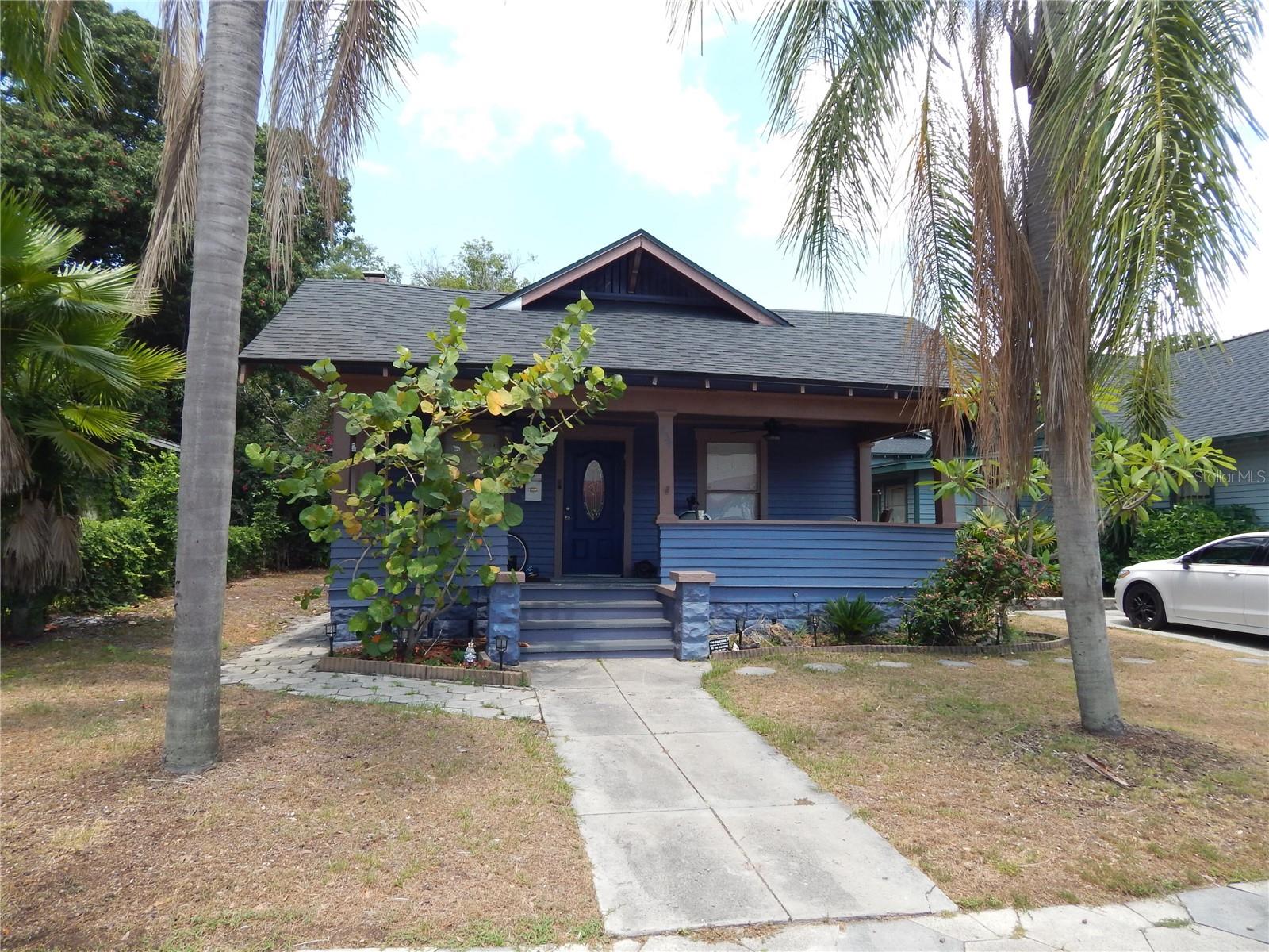 834 JACKSON ST N