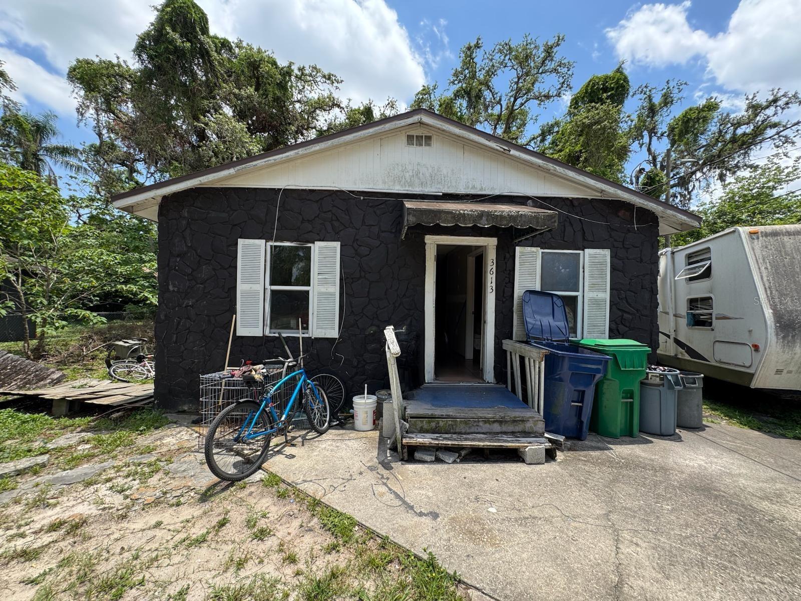 3613 DELEUIL AVE