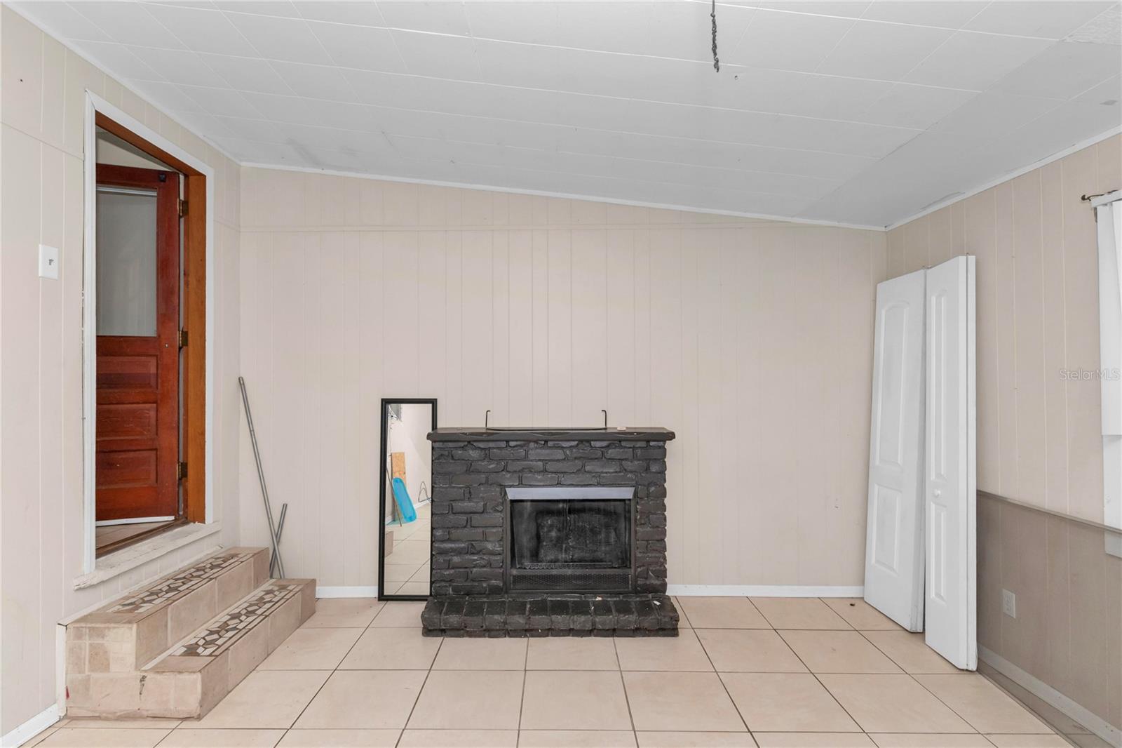 1753 NW 44TH ST