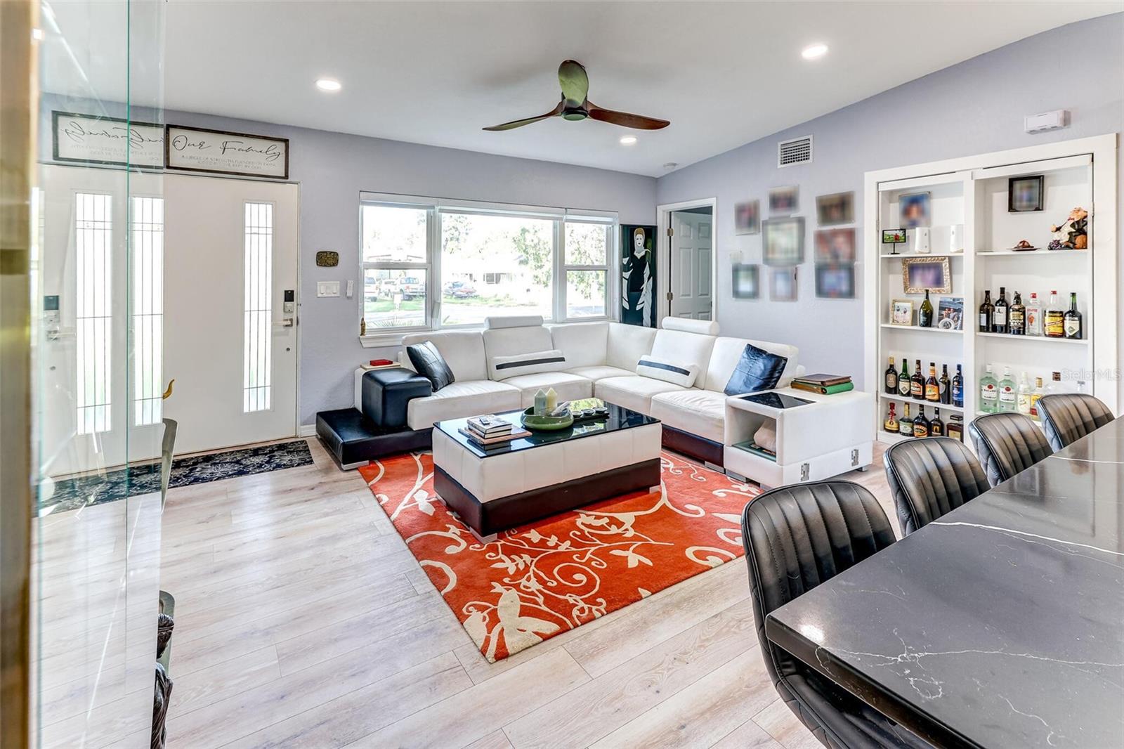 740 NAPLES DR