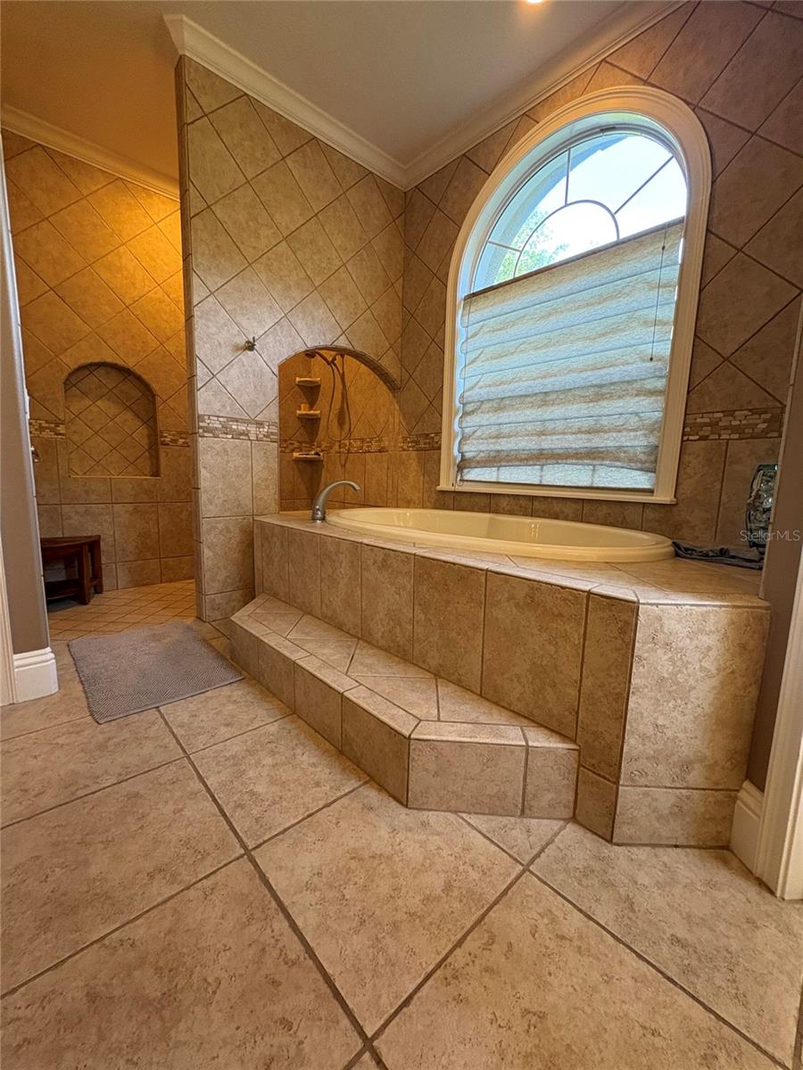 1865 S TANNER CT