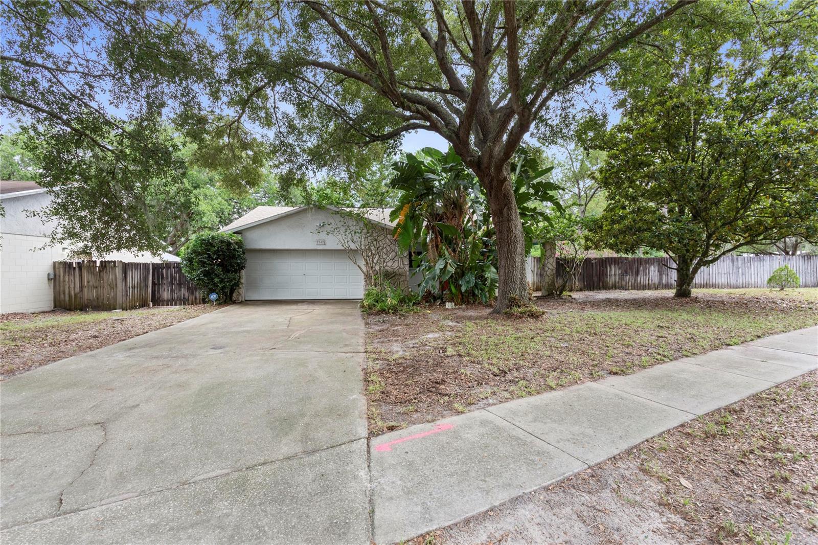 2942 N CHICKASAW TRL