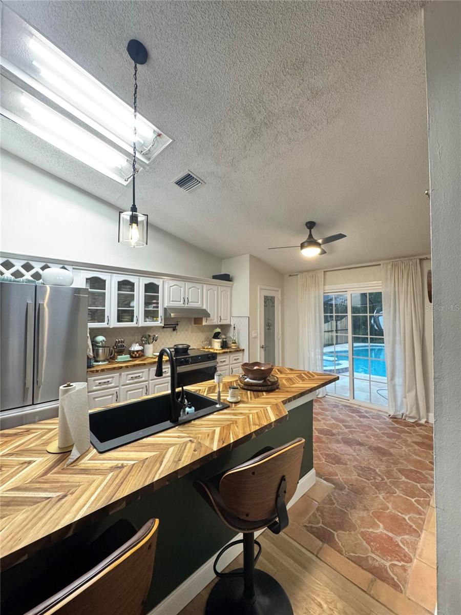 5924 LANTERN CT