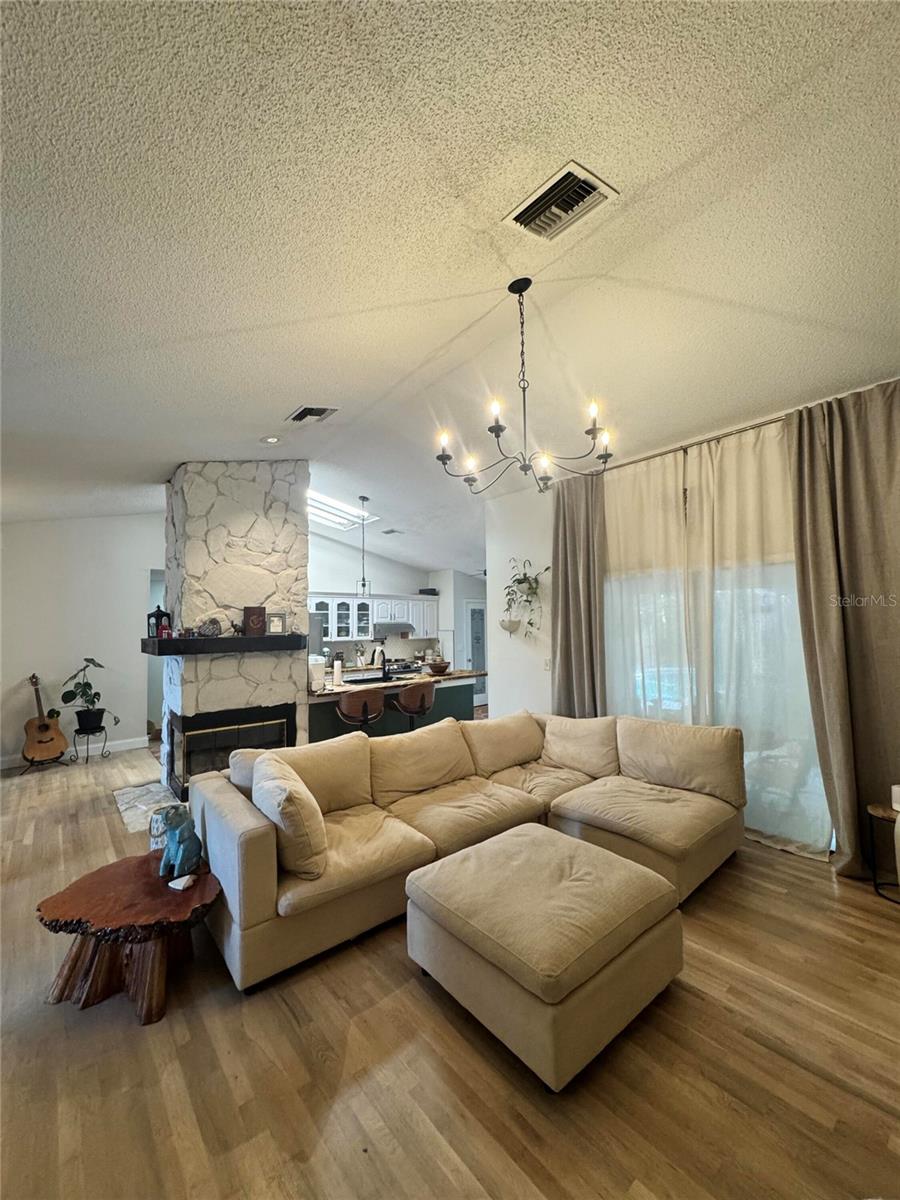 5924 LANTERN CT