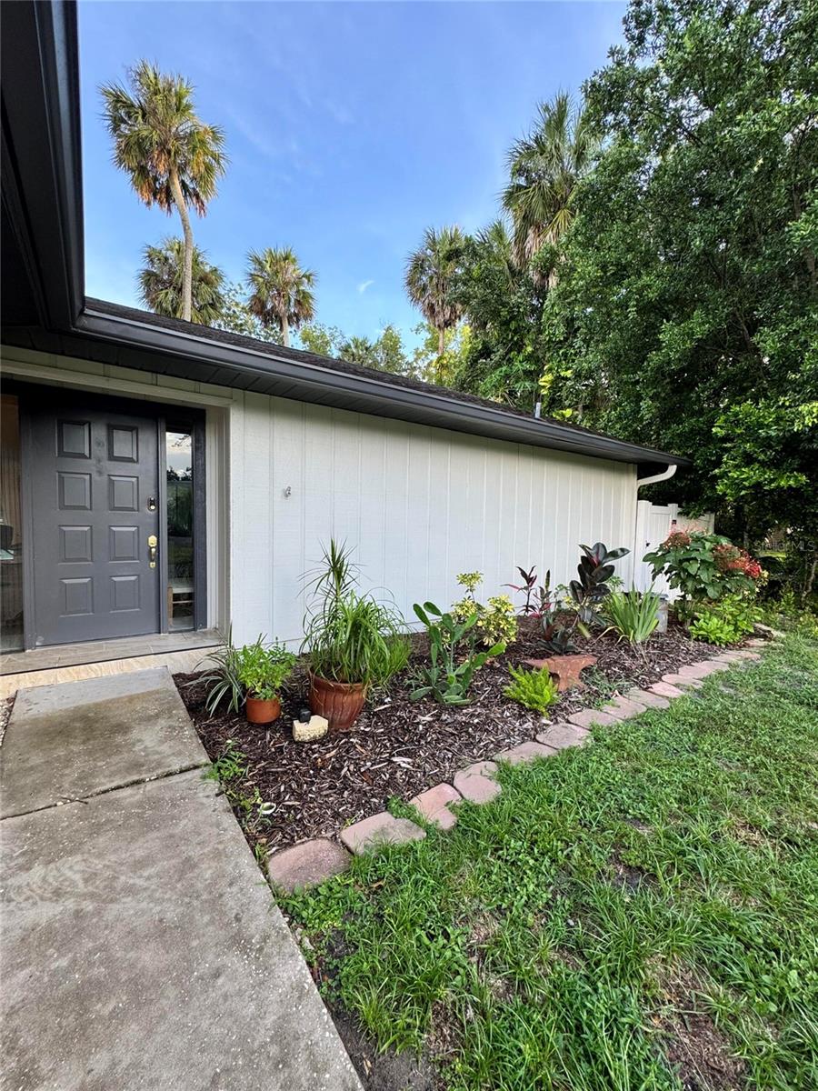 5924 LANTERN CT