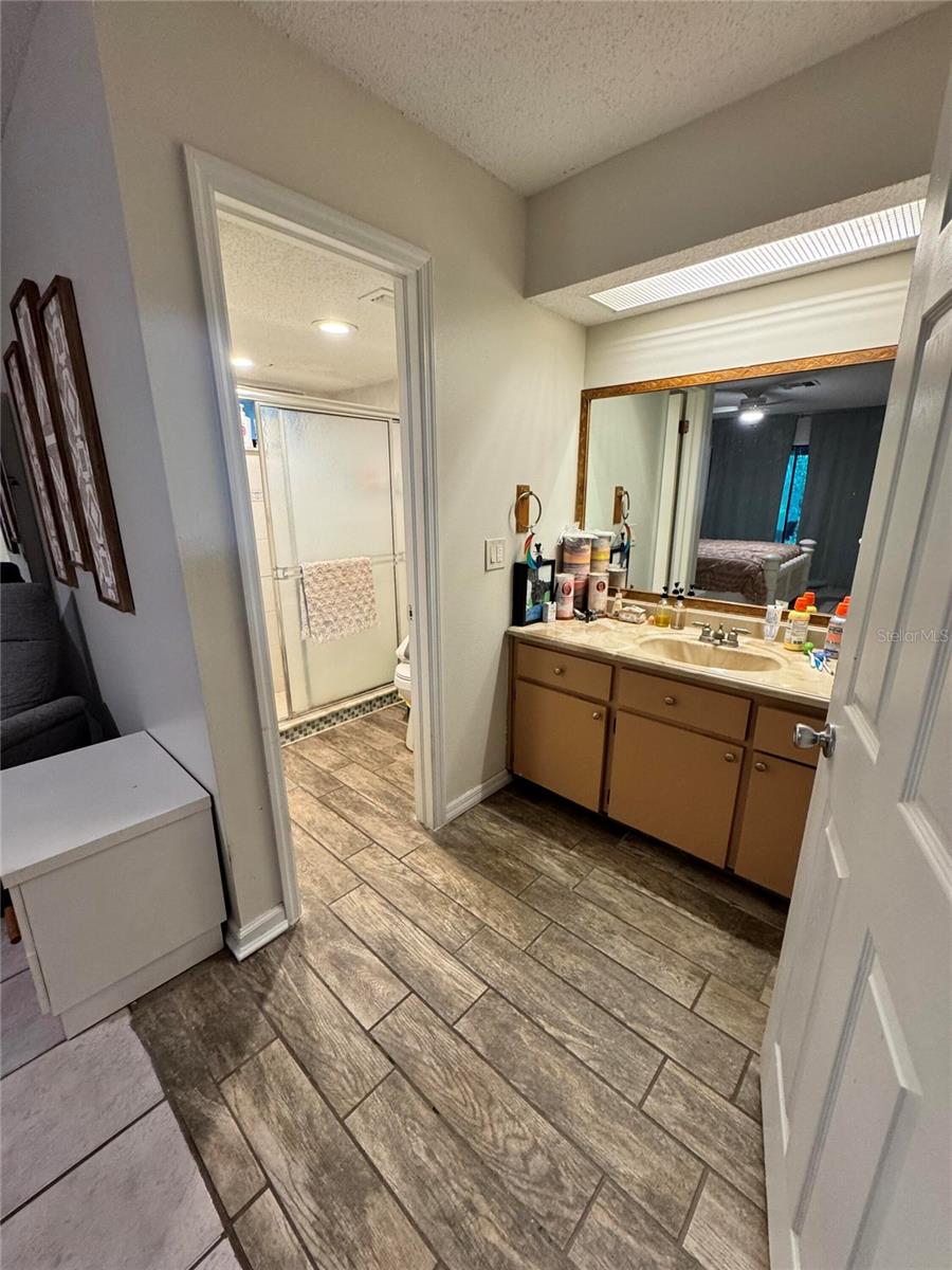5924 LANTERN CT