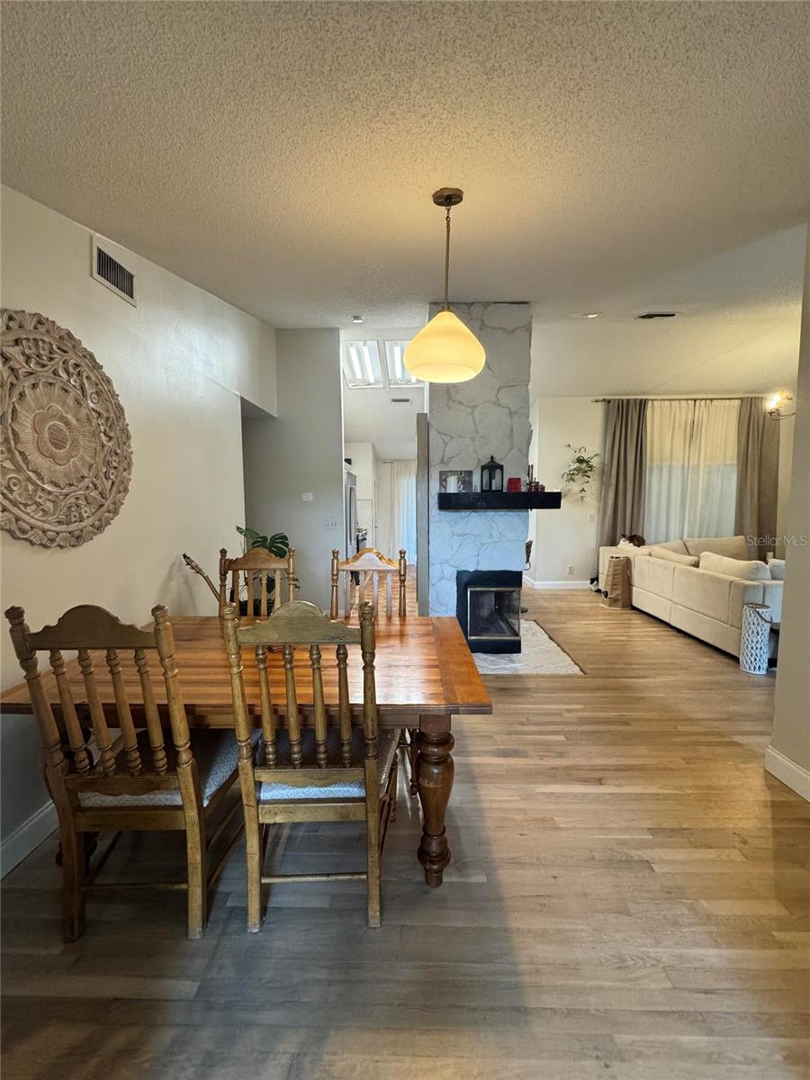 5924 LANTERN CT