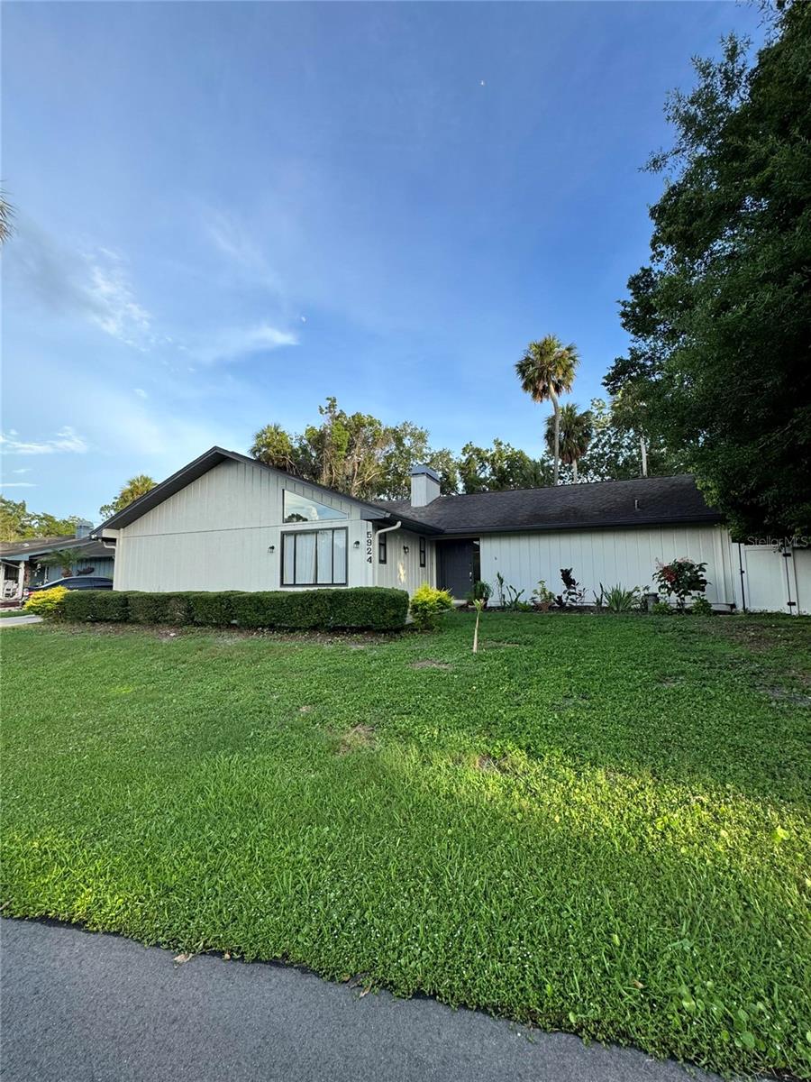 5924 LANTERN CT