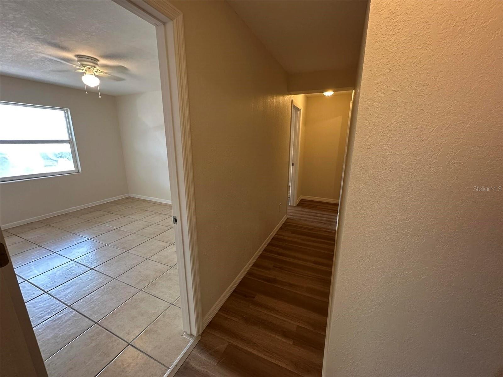 312 S BETTY LN