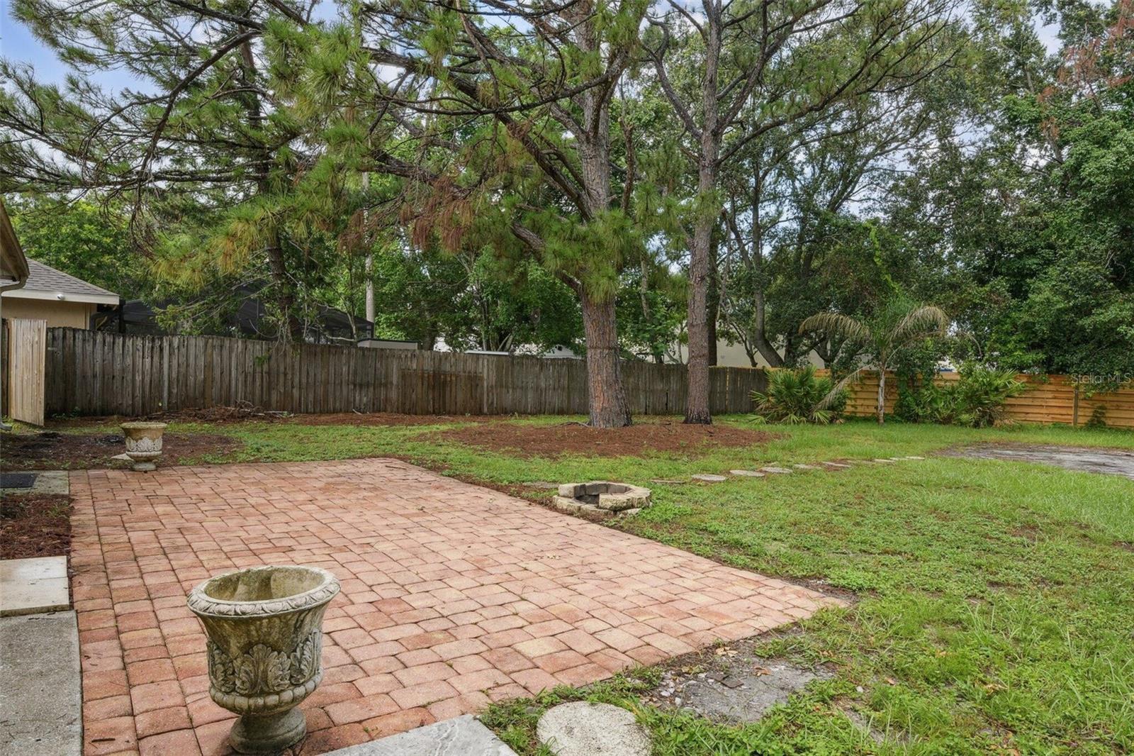 1849 WOOD HOLLOW CT