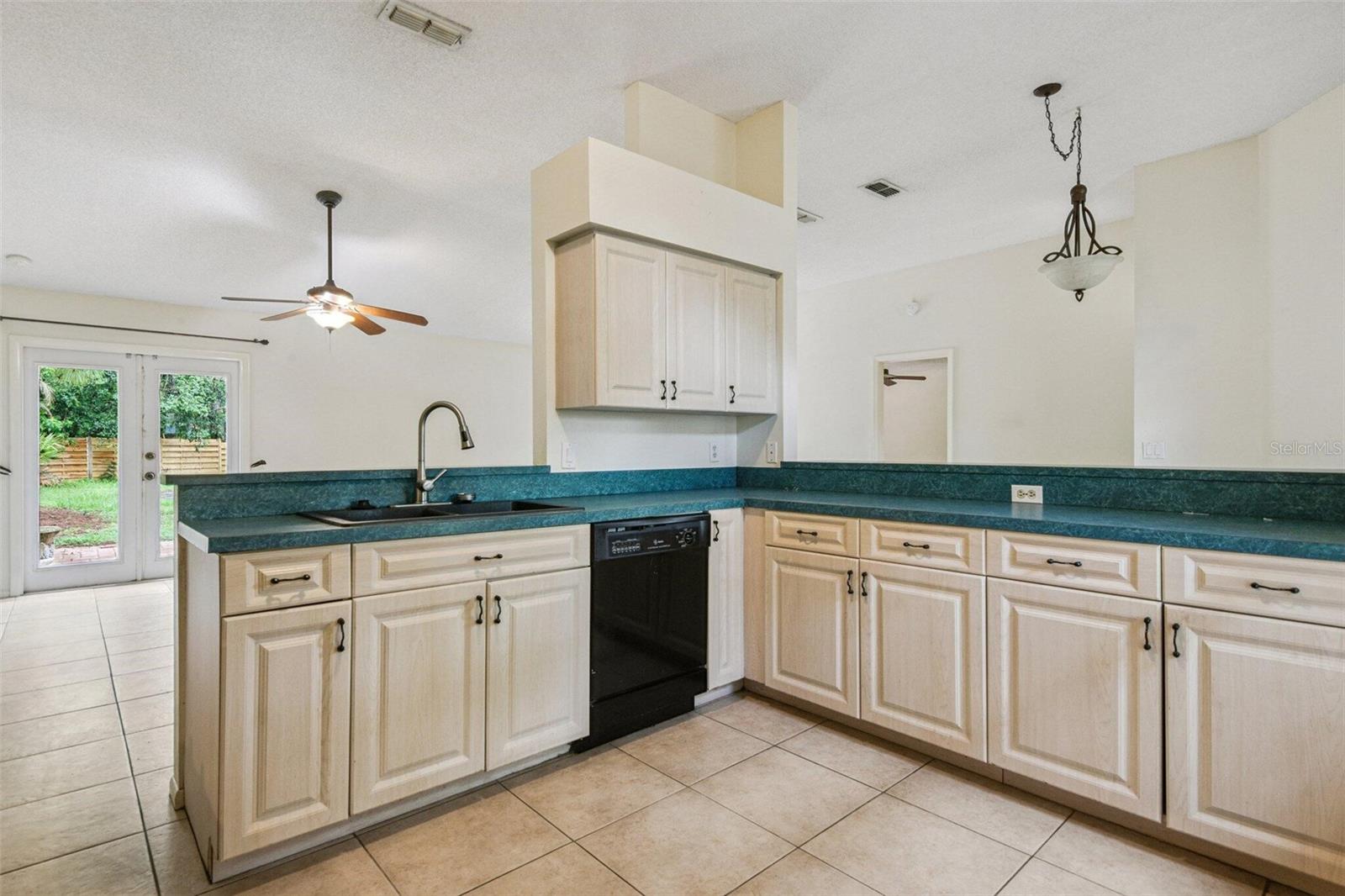 1849 WOOD HOLLOW CT