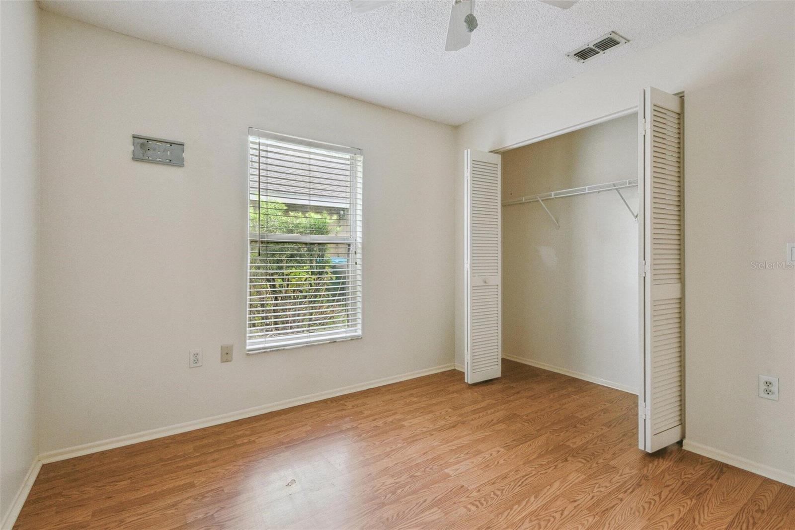 1849 WOOD HOLLOW CT