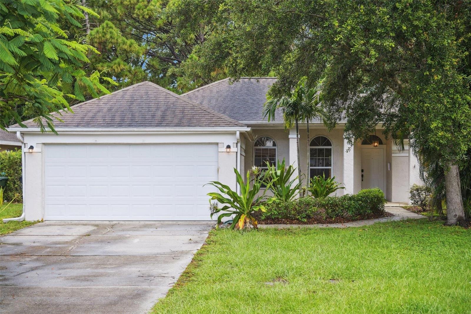1849 WOOD HOLLOW CT