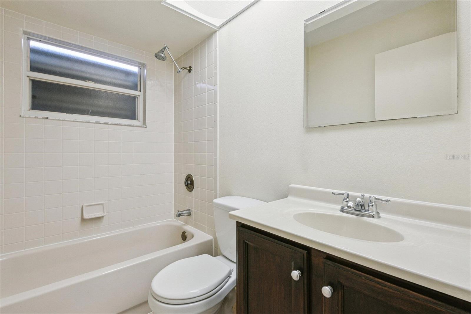 1849 WOOD HOLLOW CT