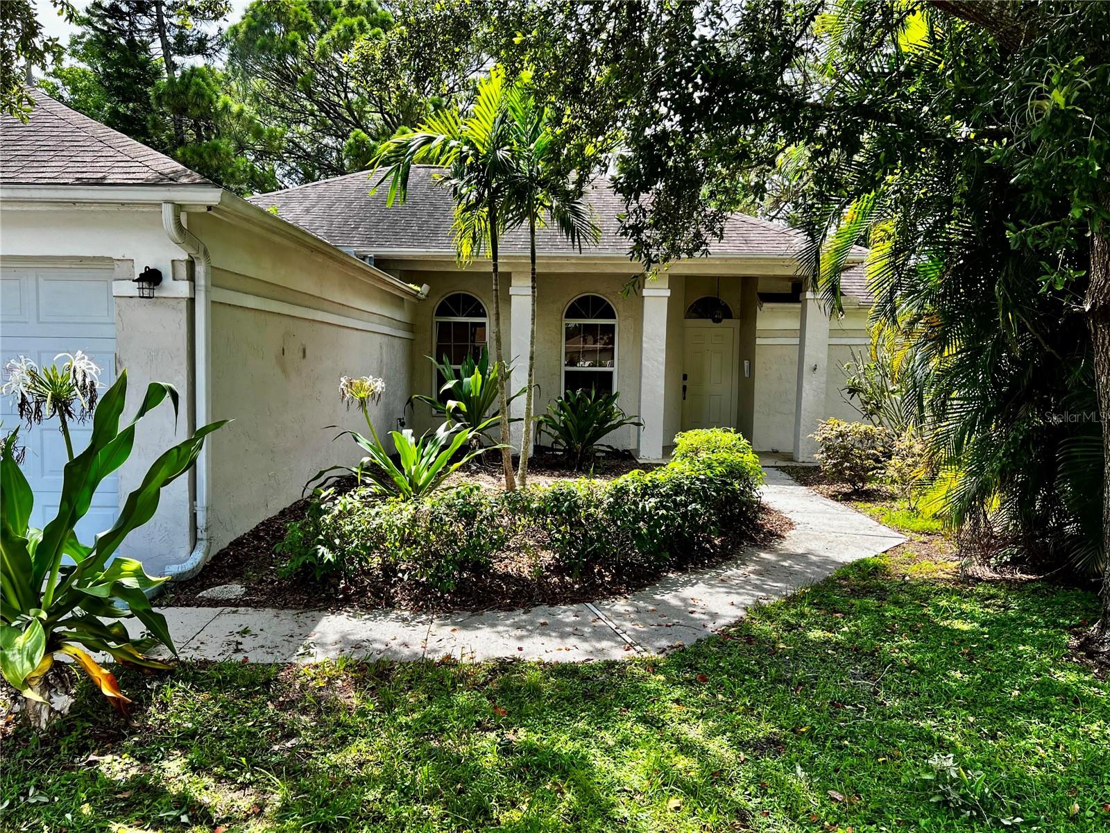 1849 WOOD HOLLOW CT