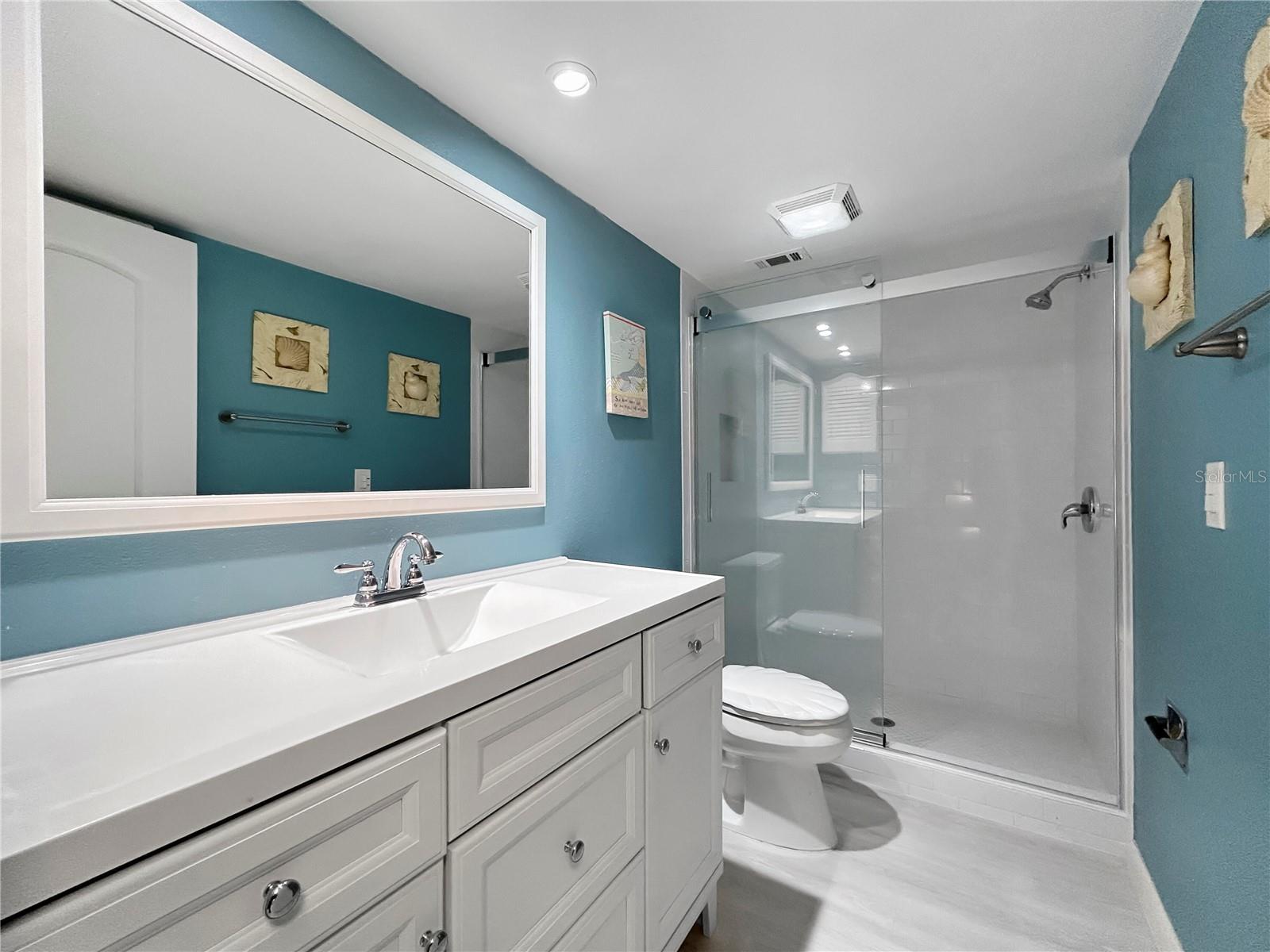 152 MARINA DEL REY CT