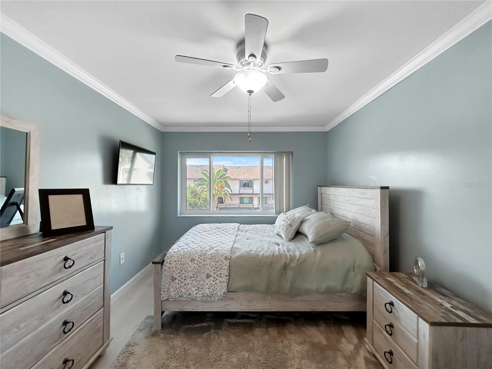 152 MARINA DEL REY CT