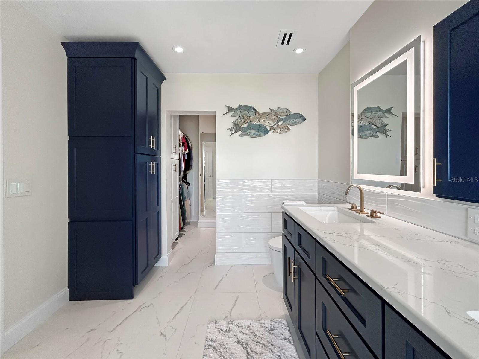 152 MARINA DEL REY CT