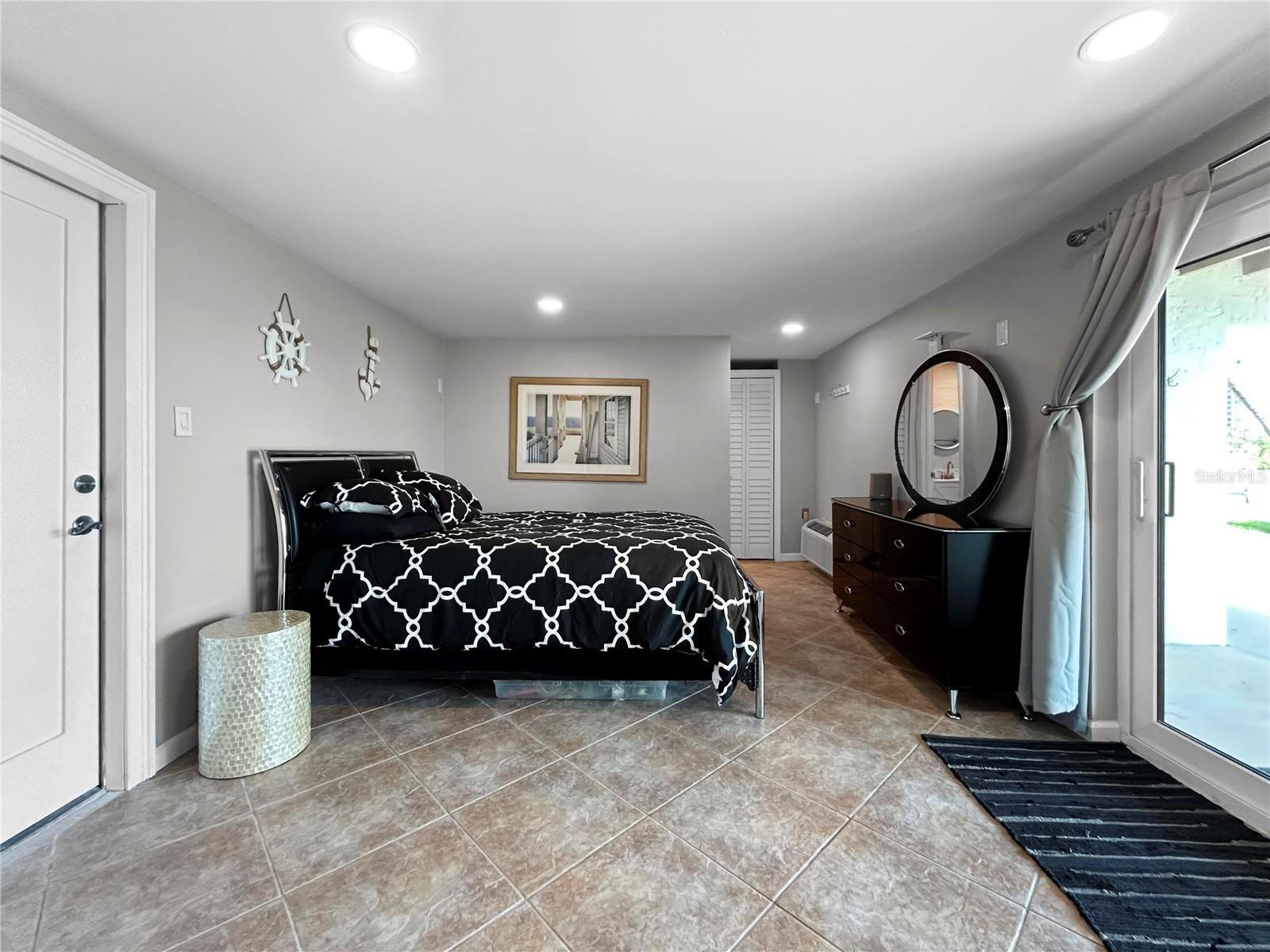 152 MARINA DEL REY CT