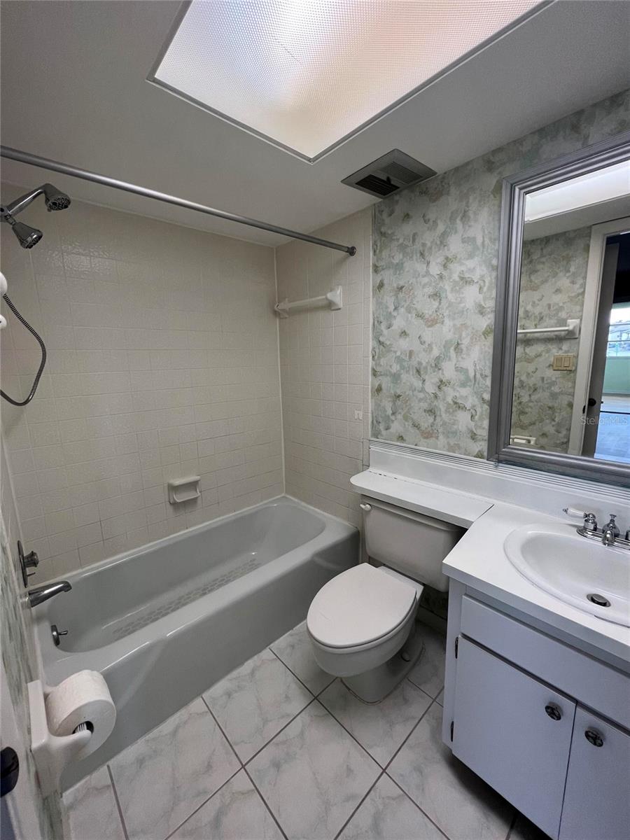 4754 MARINE PKWY #202