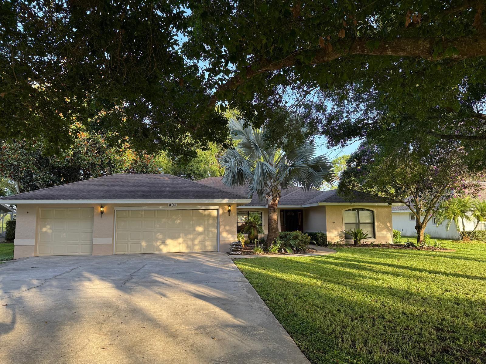 405 LAKE AUGUST DR