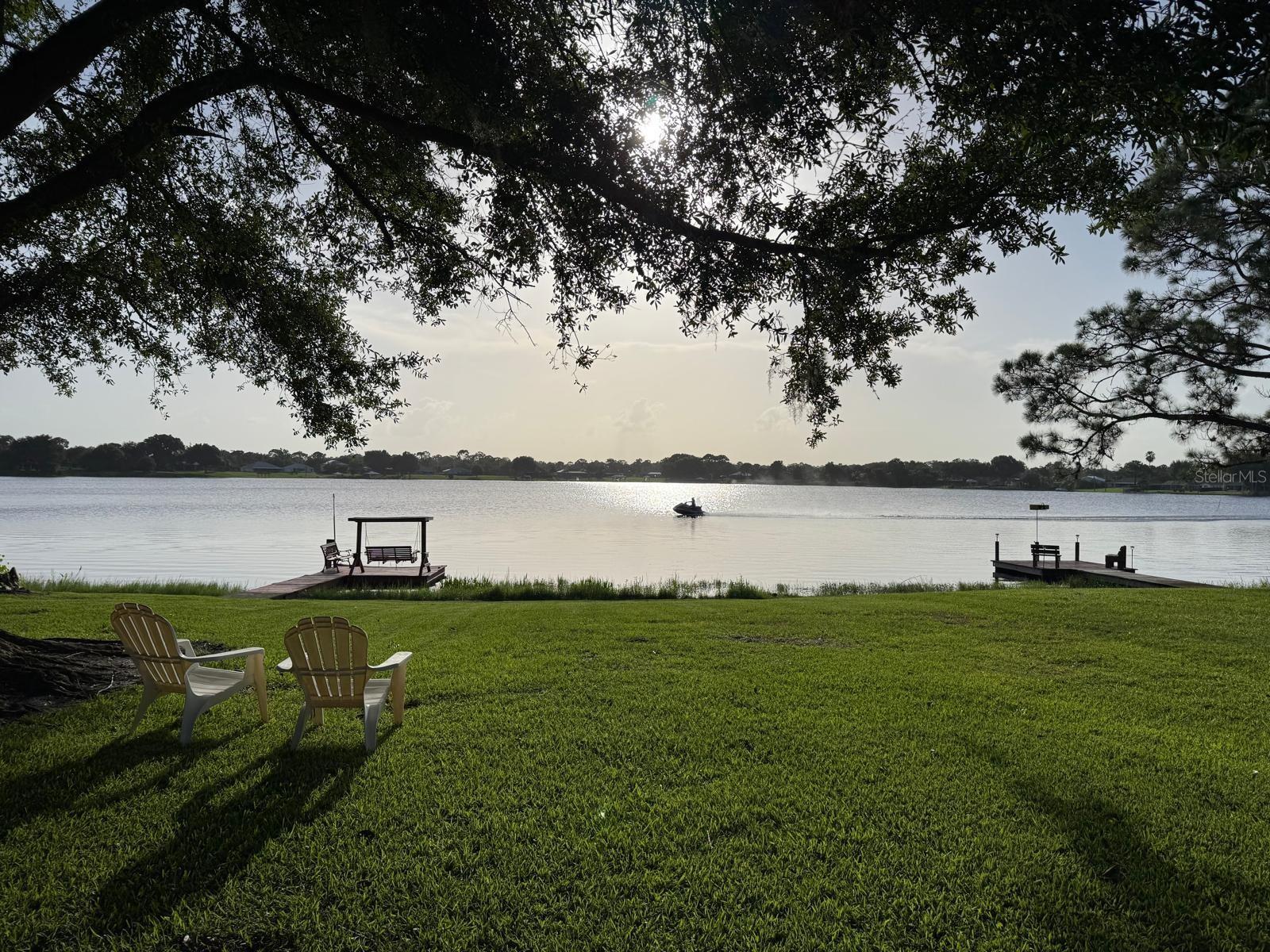 405 LAKE AUGUST DR