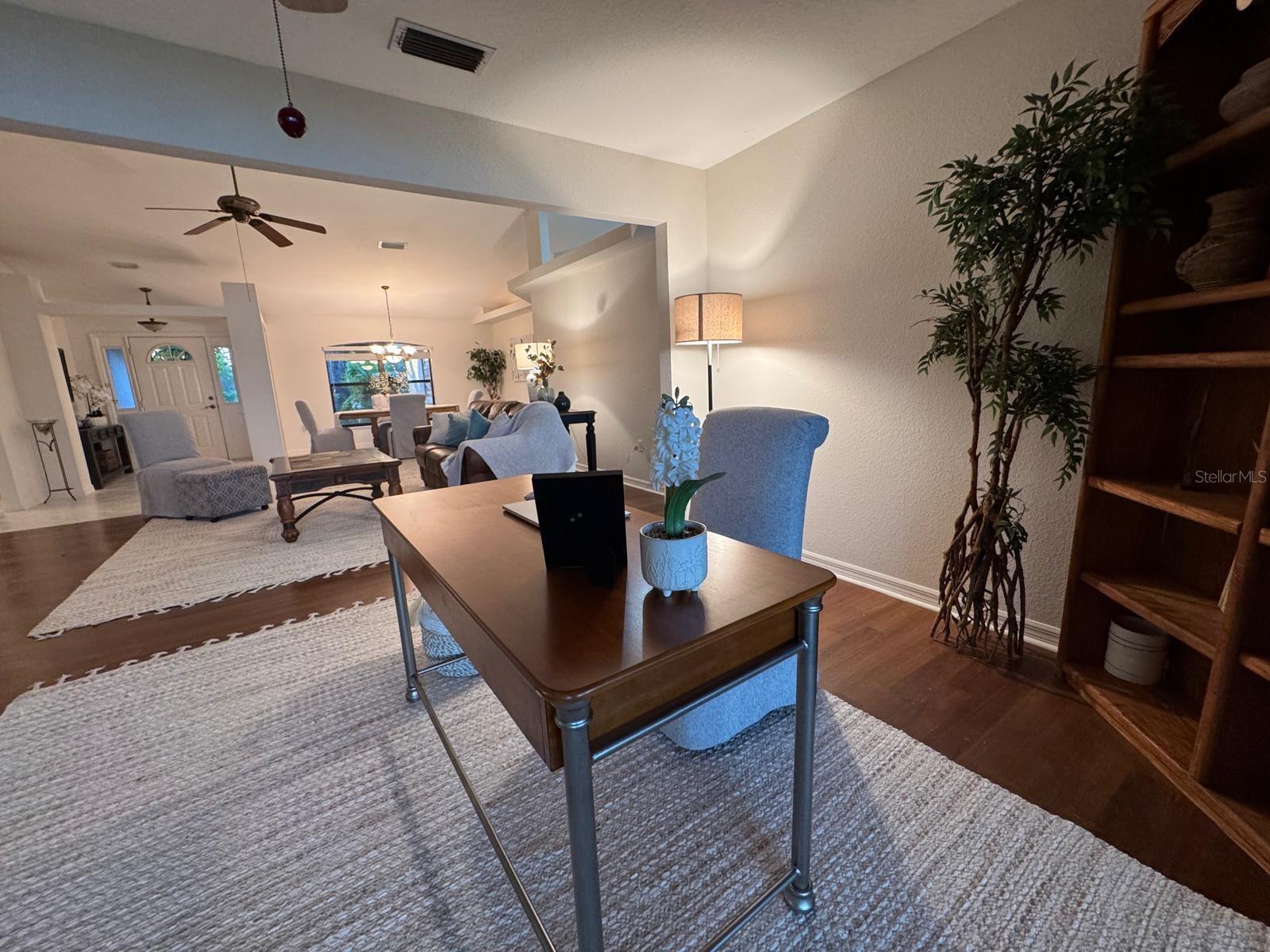 405 LAKE AUGUST DR