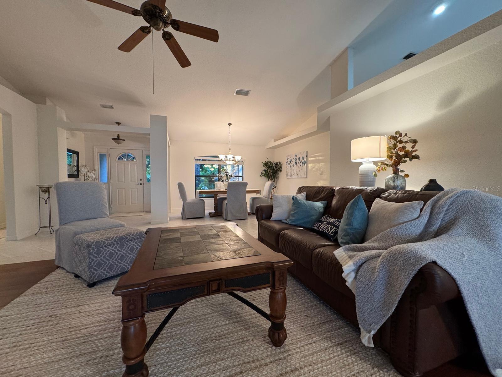405 LAKE AUGUST DR