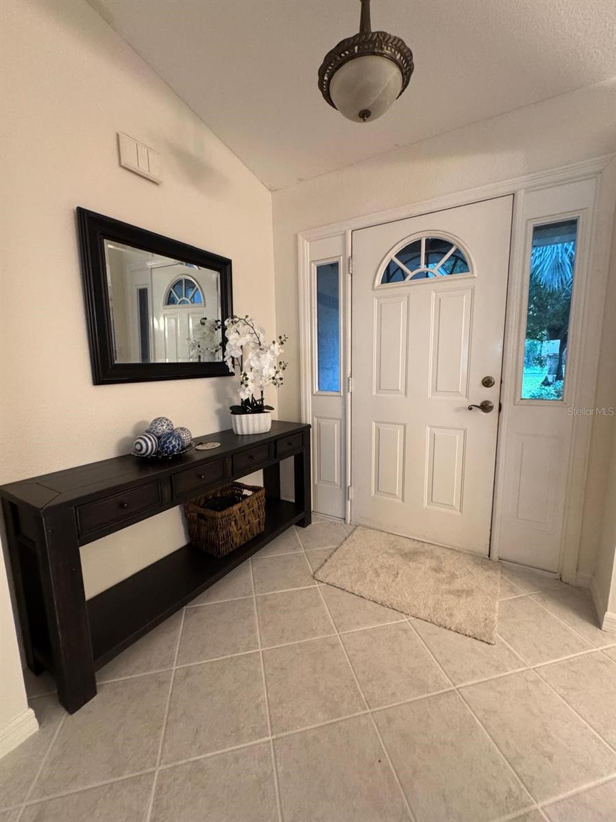 405 LAKE AUGUST DR