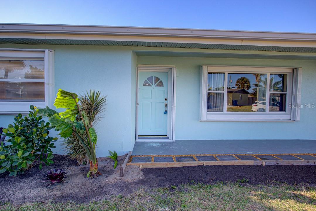 22 PLAZA DR