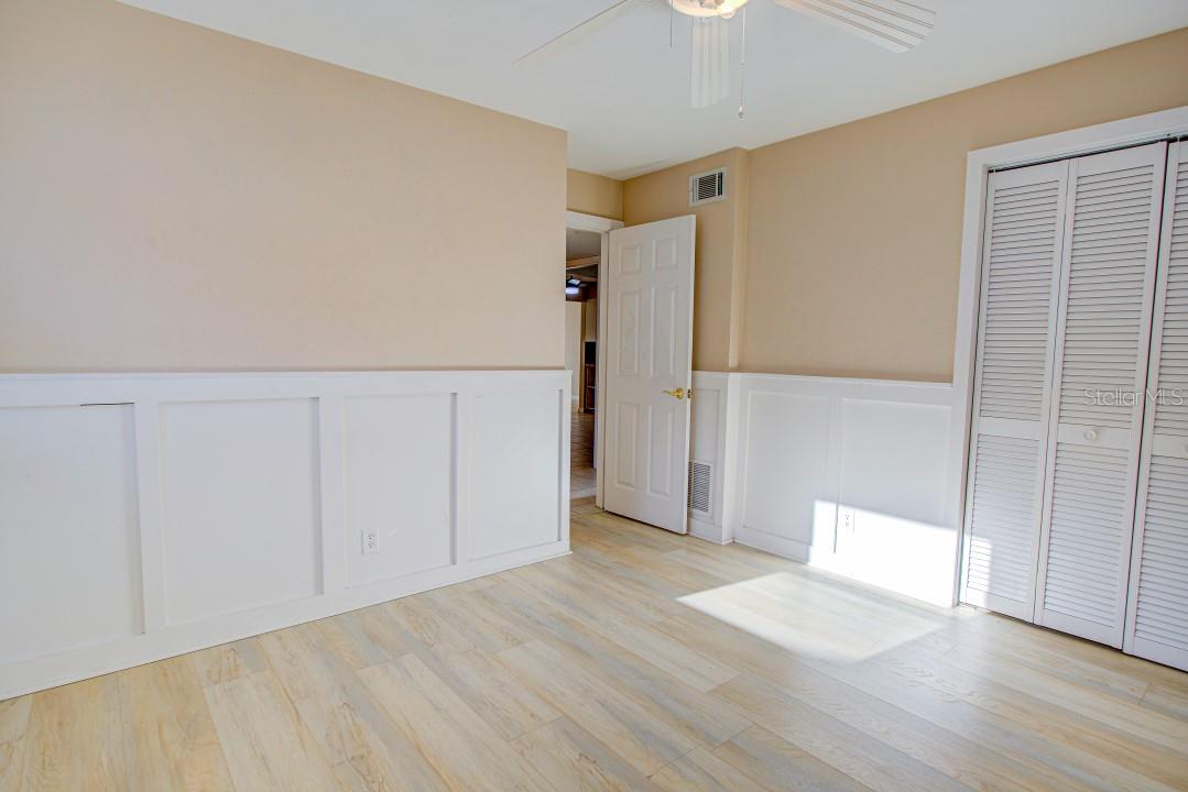 22 PLAZA DR