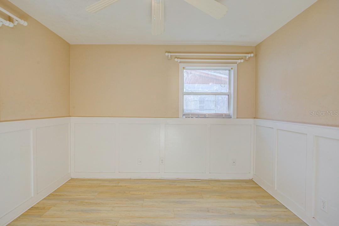 22 PLAZA DR