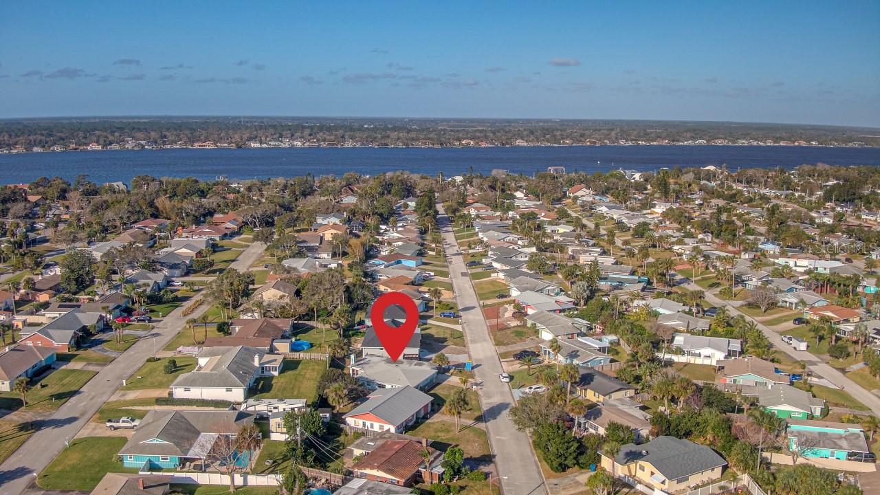 22 PLAZA DR