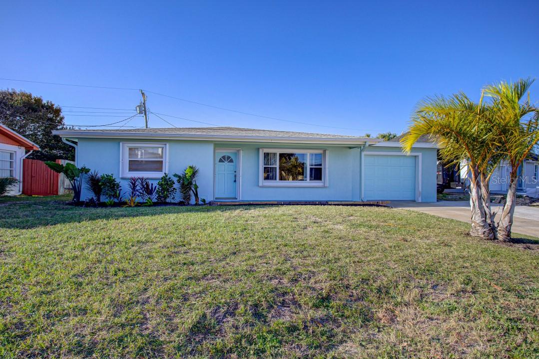 22 PLAZA DR