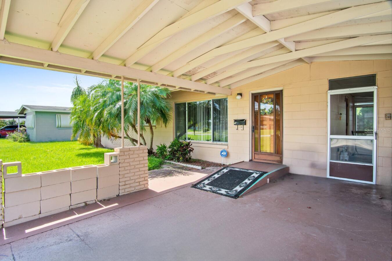 932 ROCK OAK DR