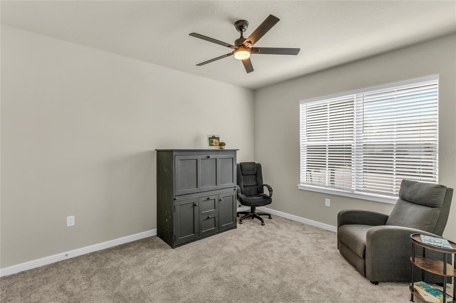4087 ROAMING BROOK DR