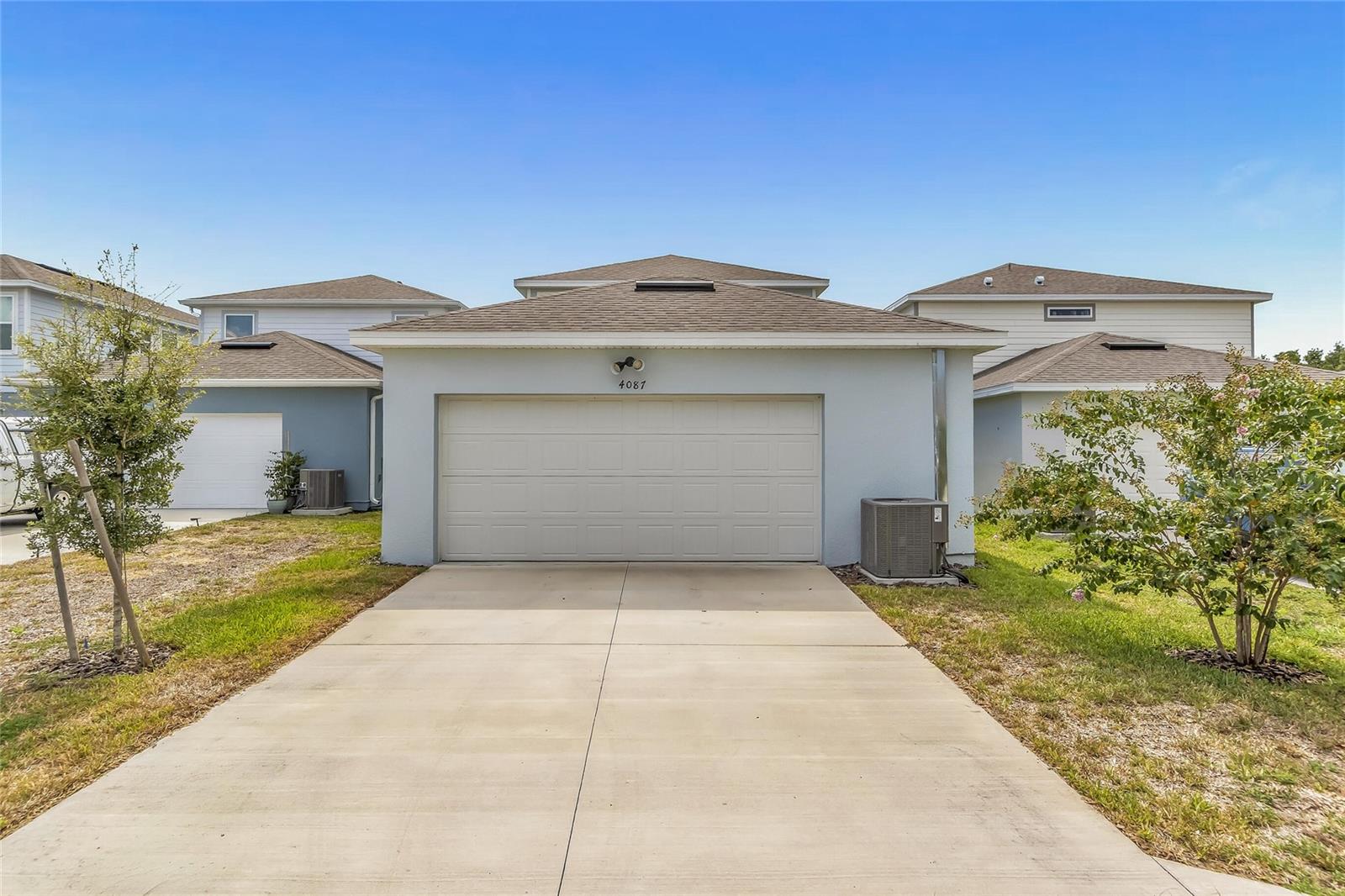 4087 ROAMING BROOK DR