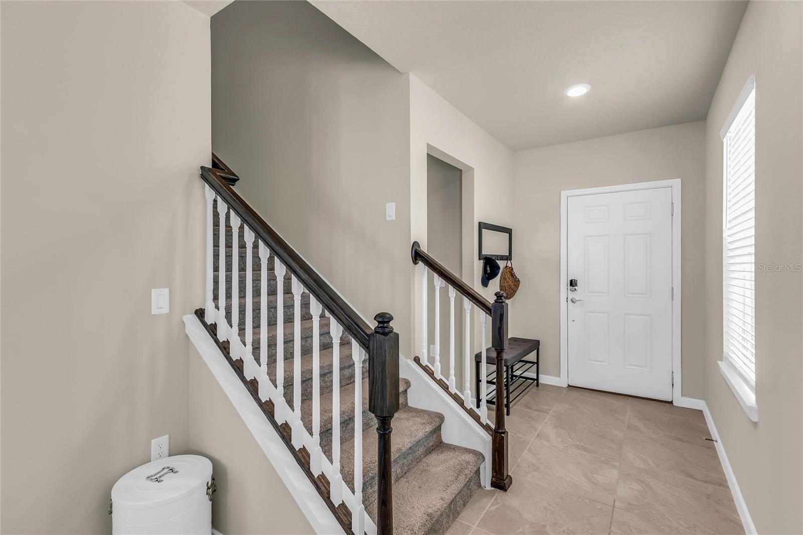 4087 ROAMING BROOK DR
