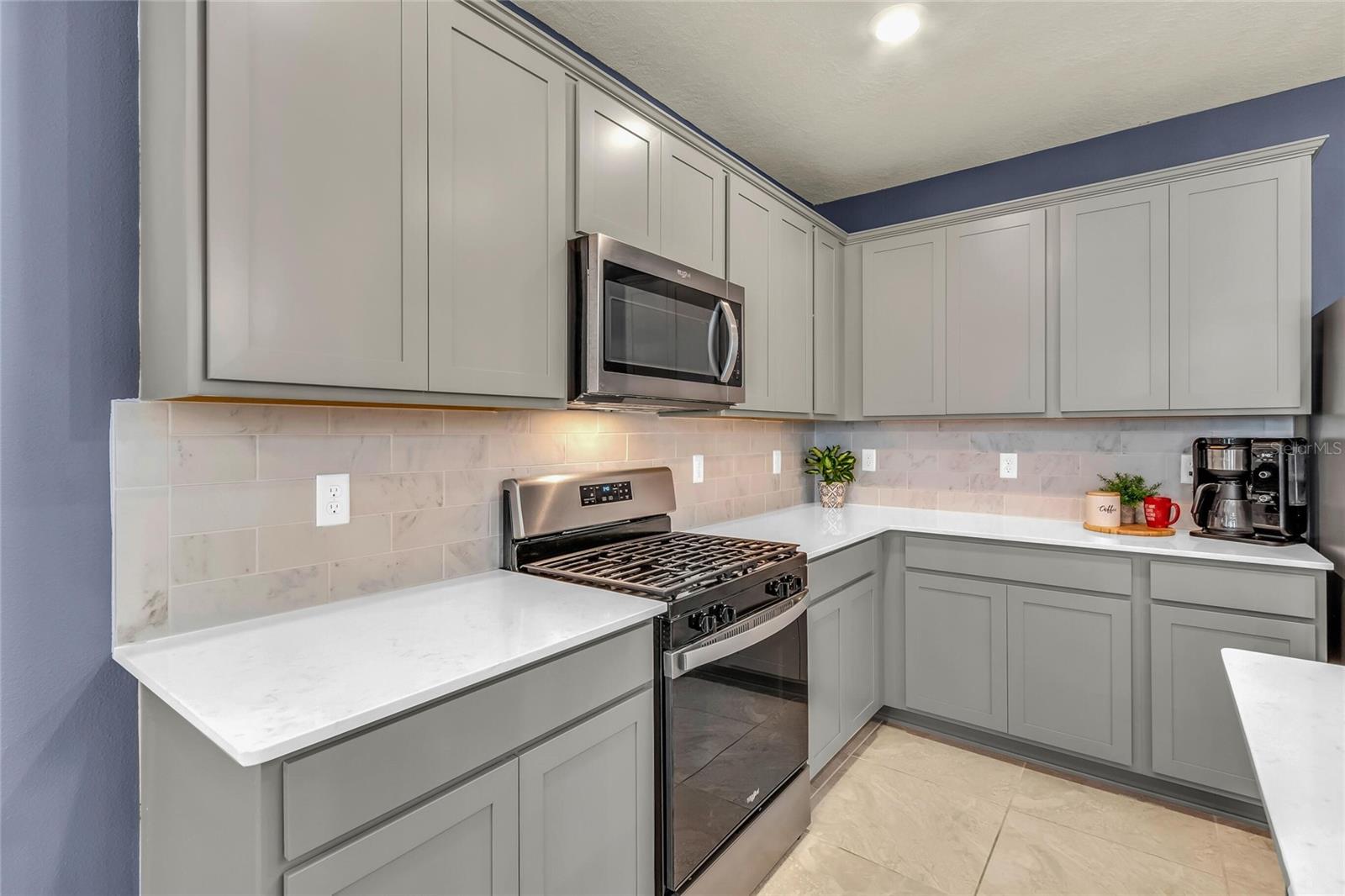 4087 ROAMING BROOK DR